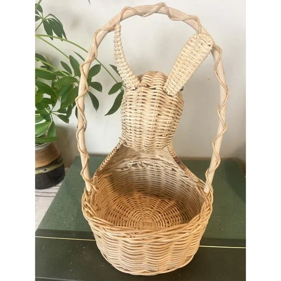 Vintage 1980’s Bunny Rabbit Shaped Wicker Basket Easter Handle Spring Home Decor - Picture 5 of 8